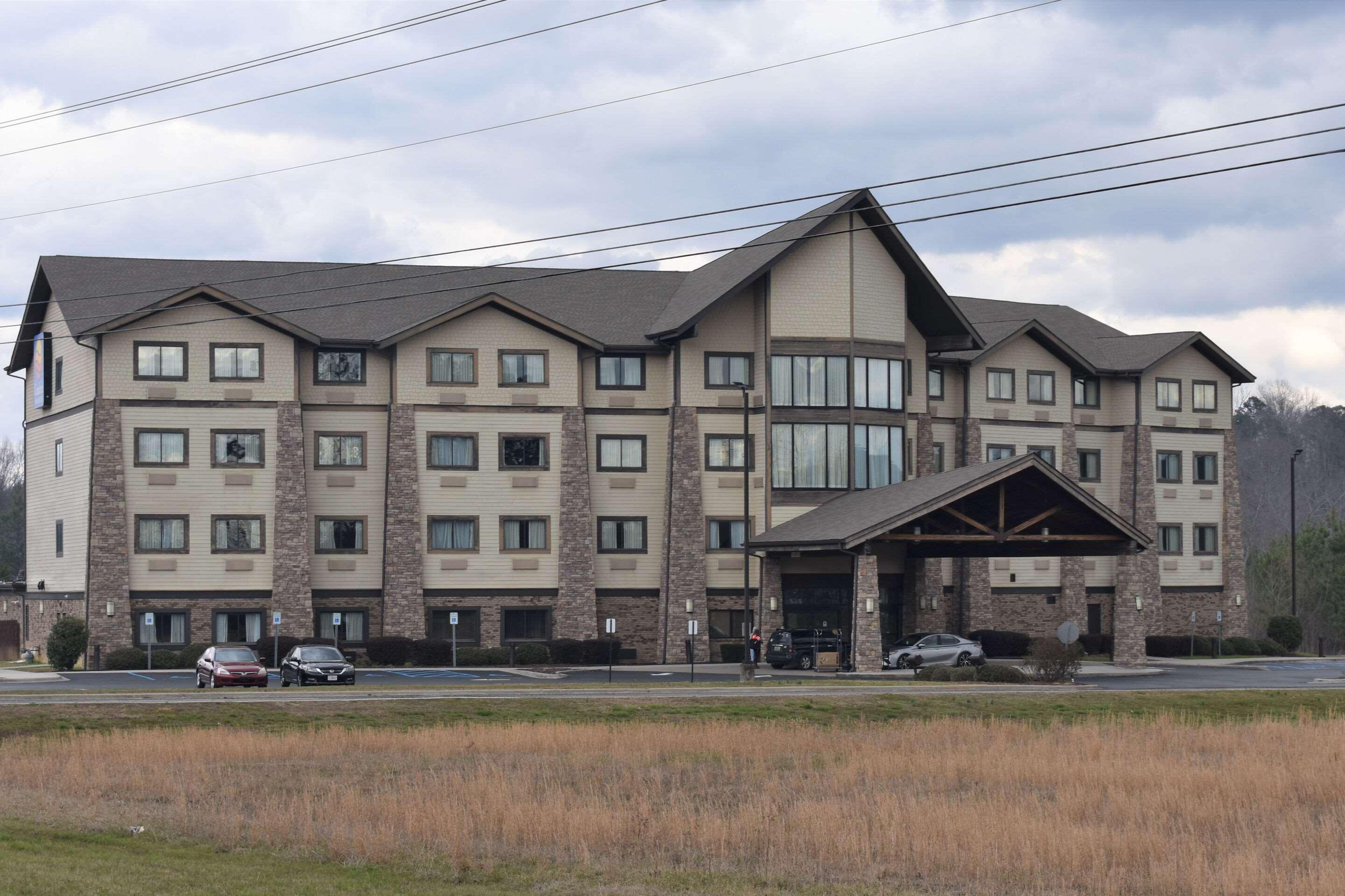 Hotel Comfort & Near Guntersville Scottsboro