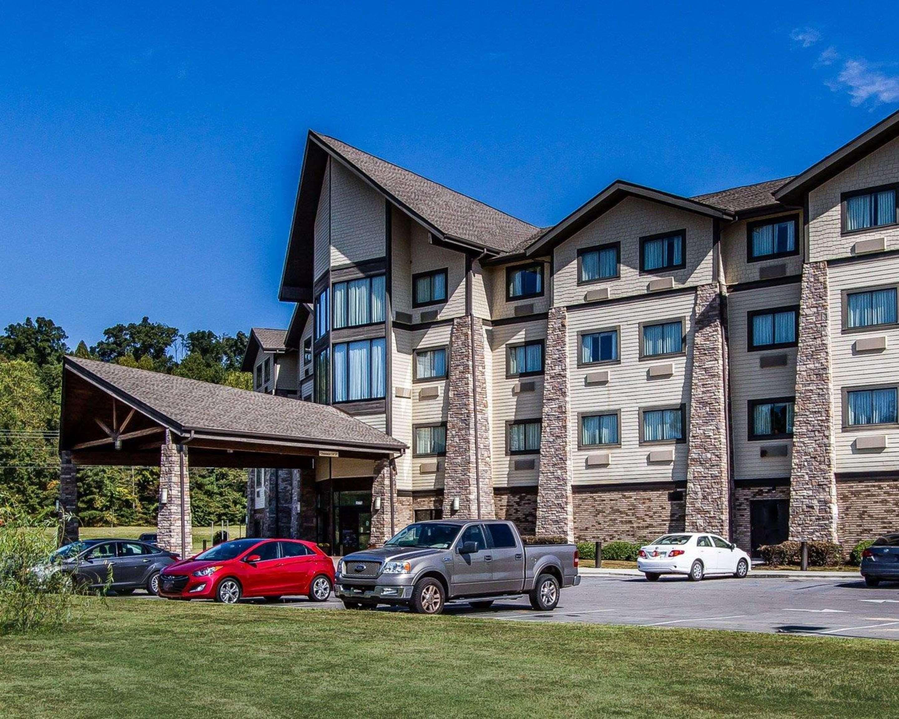 Hotel Comfort & Near Guntersville Scottsboro