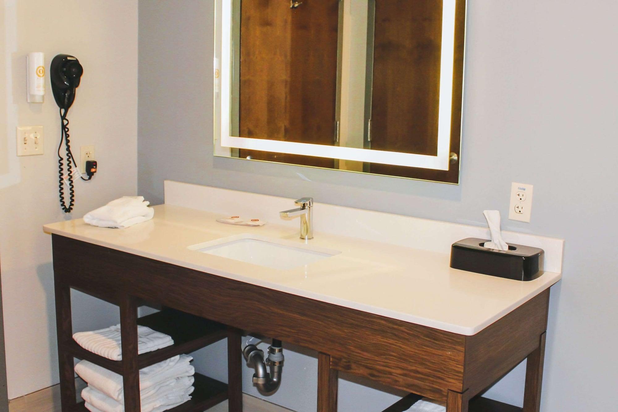 Hotel Comfort & Near Guntersville 3*