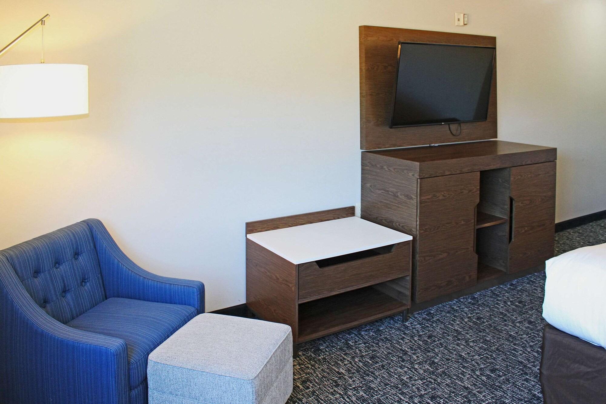 Comfort & Near Guntersville