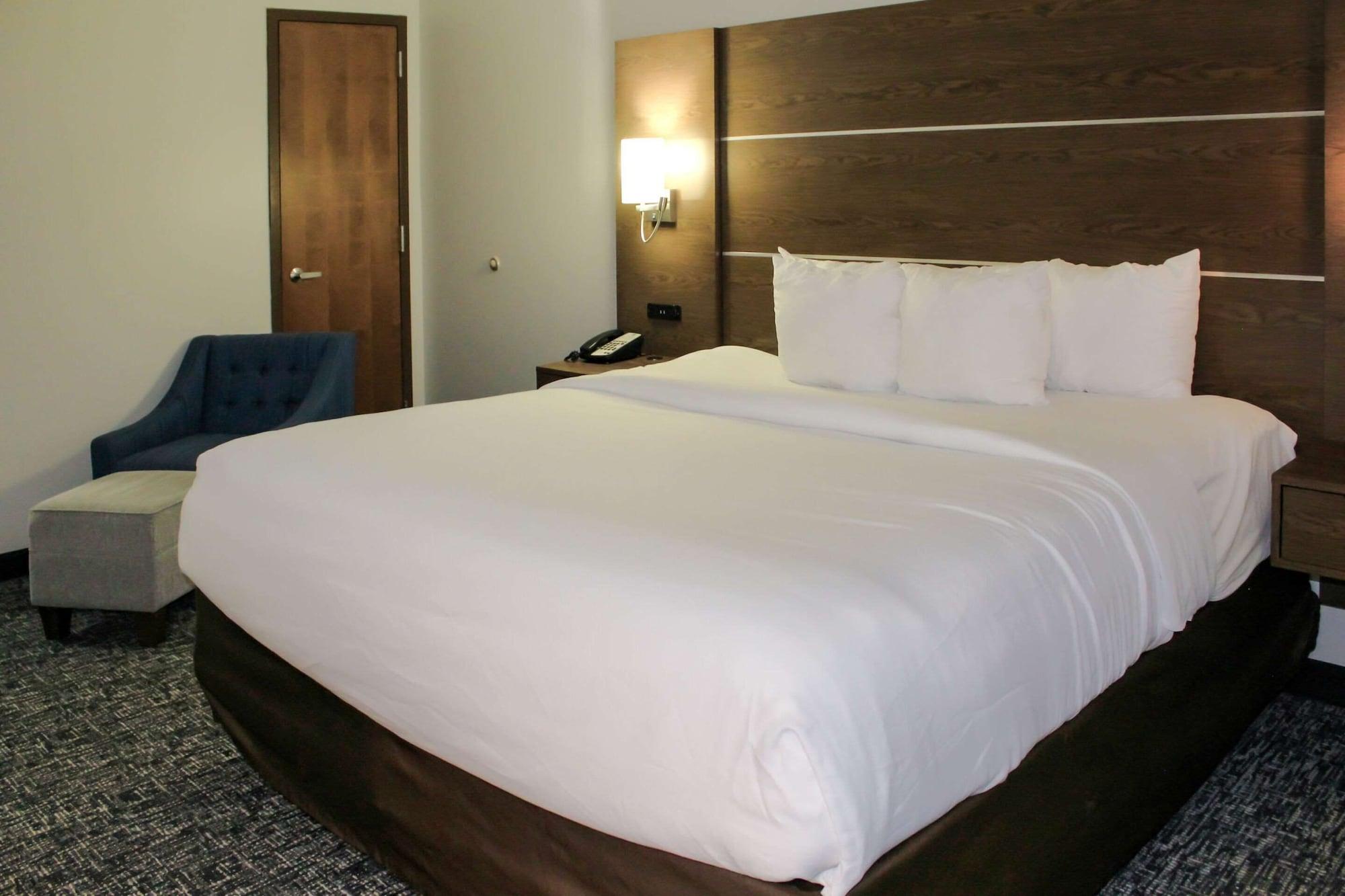 Hotel Comfort & Near Guntersville Scottsboro