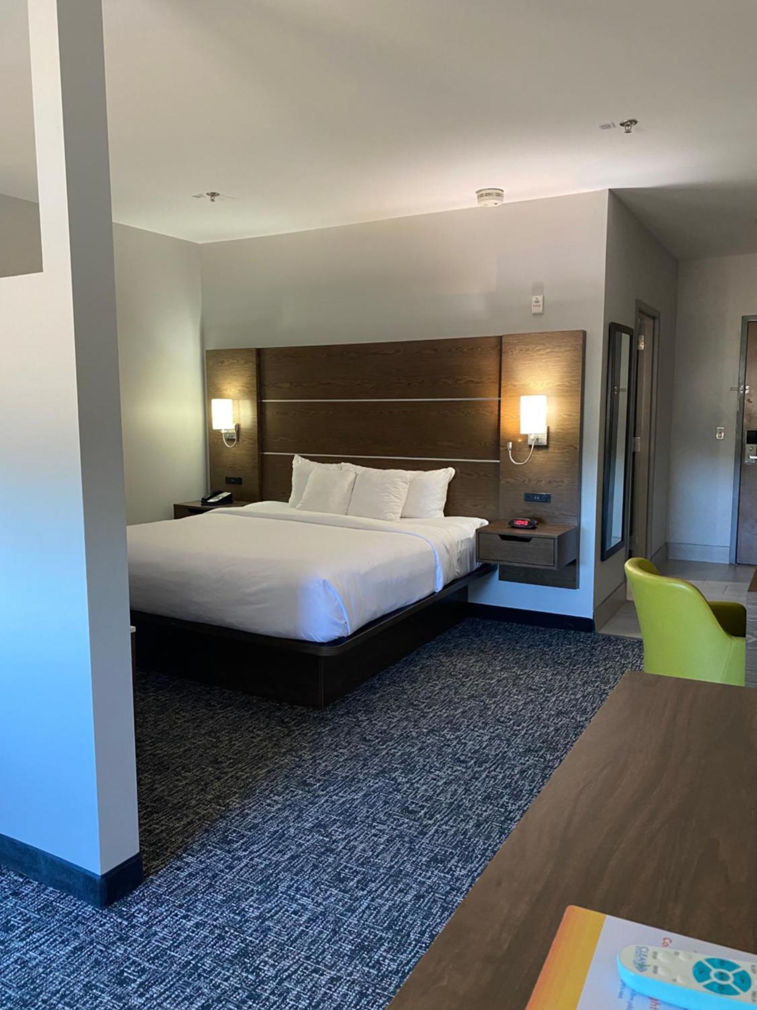 Comfort & Near Guntersville Hotel 3*