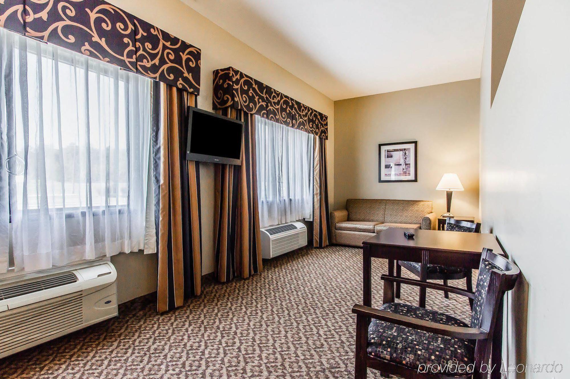 Comfort & Near Guntersville Hotel 3*
