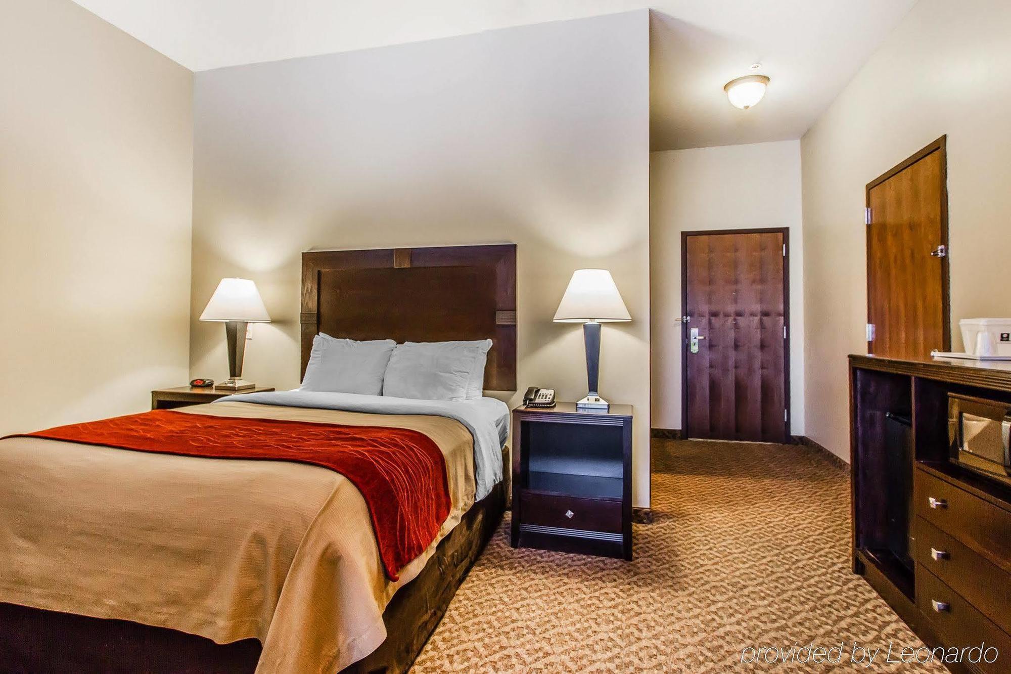 Comfort & Near Guntersville