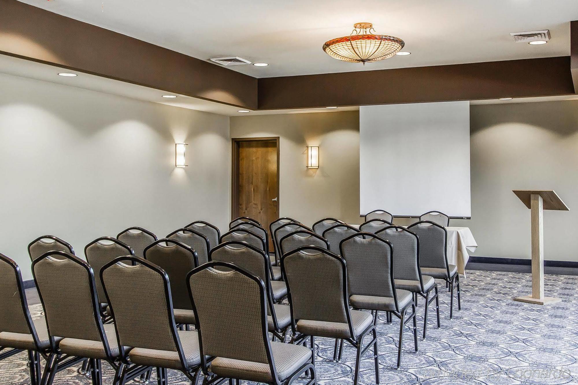 Comfort & Near Guntersville Hotel 3*